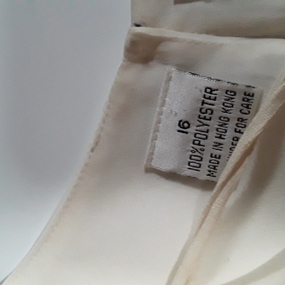 Beautiful Blouse❤ - Picture 6 of 7